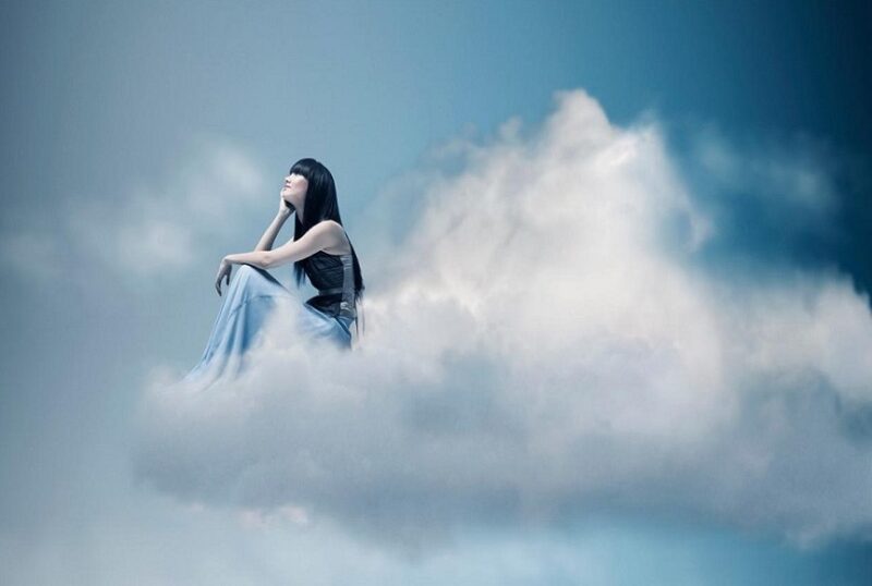 Psychic Lilly offering angels and mediumship readings to connect with spiritual guides and departed loved ones