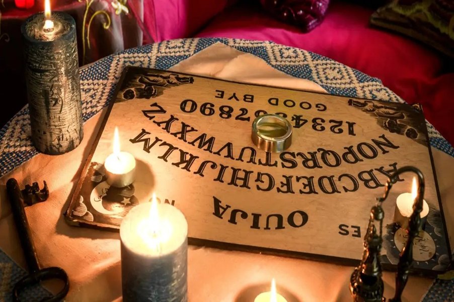 Ouija board rules and don’ts with candles – Psychic Lilly article on Ouija board stories and safety